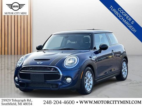 Used 2017 MINI Cooper S image 8