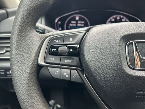 Used 2020 Honda Accord LX image 17