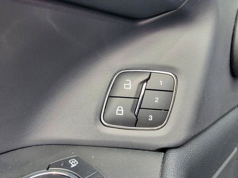 Used 2024 Ford Expedition Limited AWD/4WD image 11
