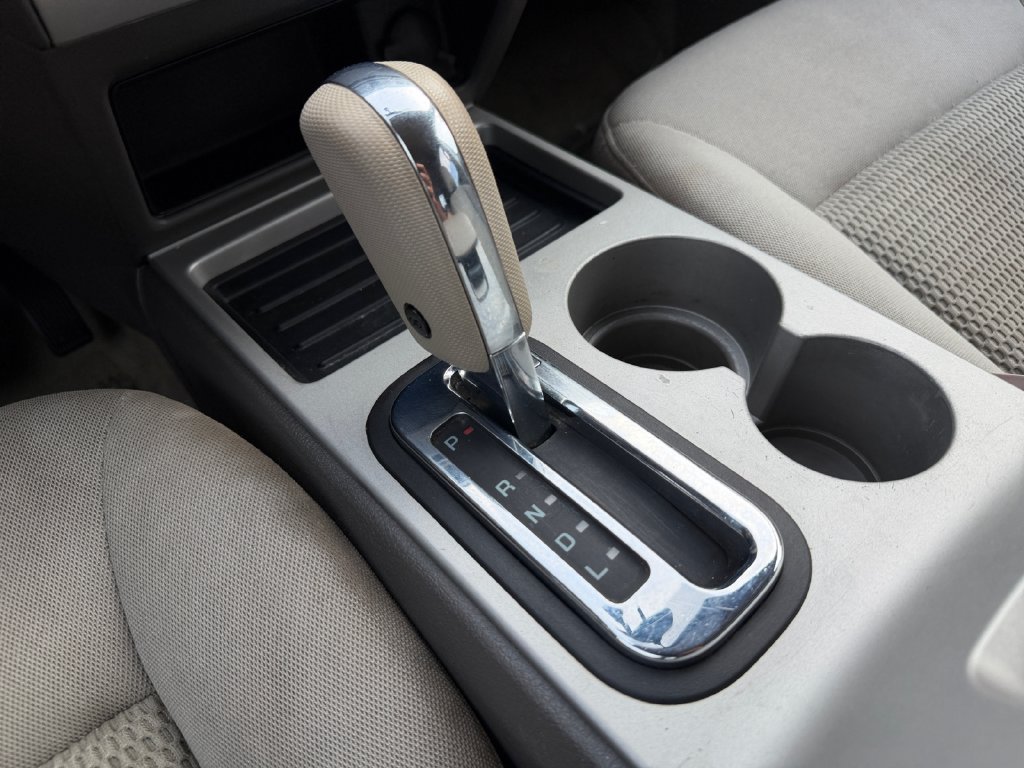 Used 2010 Ford Edge SE FWD image 24