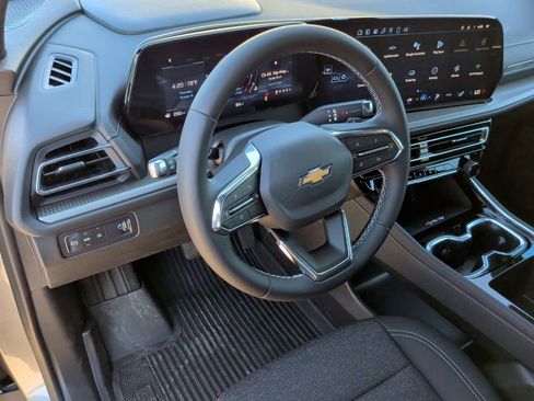 New 2025 Chevrolet Traverse LT w/ LPO, Floor Liner Package image 14