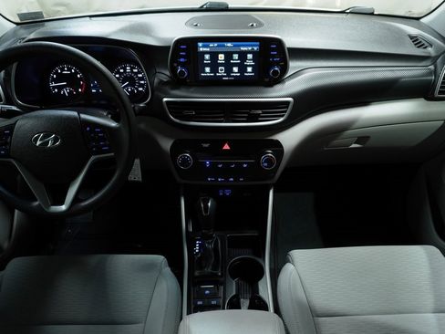 Used 2019 Hyundai Tucson SE image 14
