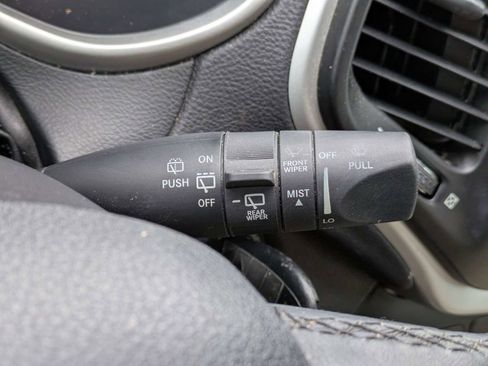 Used 2015 Jeep Cherokee Latitude FWD image 34