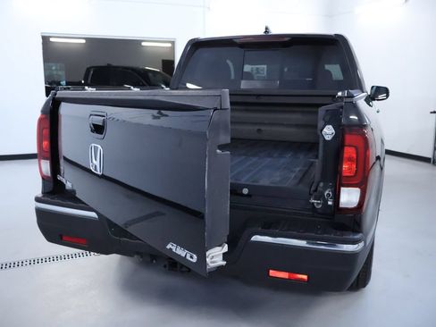 Used 2019 Honda Ridgeline RTL image 18