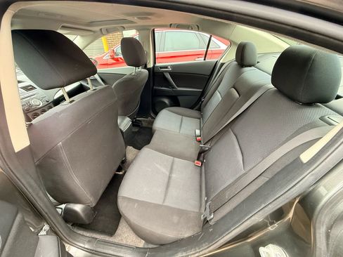 Used 2010 MAZDA MAZDA3 i Touring FWD image 14