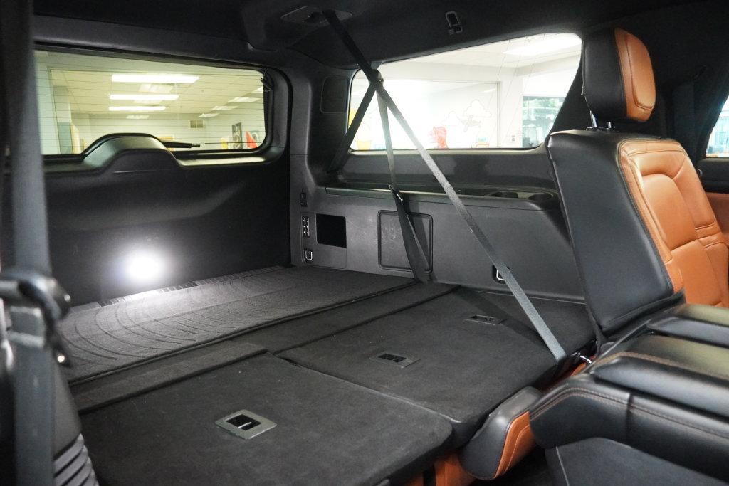 Used 2020 Lincoln Navigator L Reserve AWD/4WD image 38