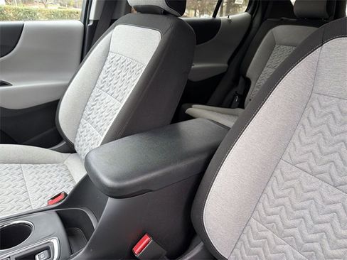 Used 2024 Chevrolet Equinox LT image 21