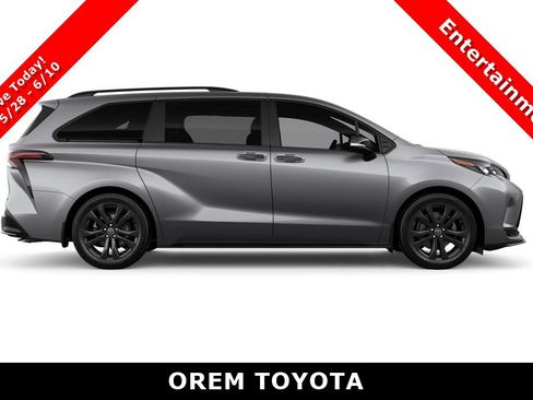 New 2026 Toyota Sienna XSE FWD image 12