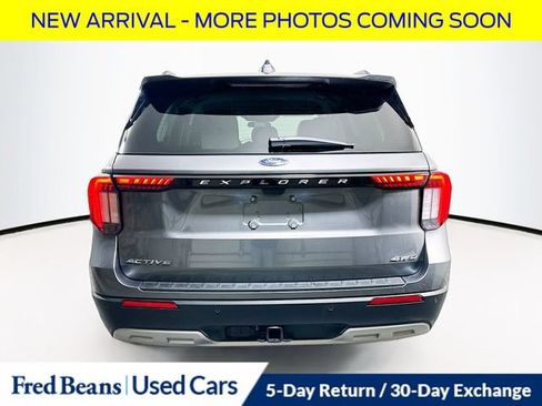 Used 2026 Ford Explorer Active w/ Active Comfort Package AWD/4WD image 5