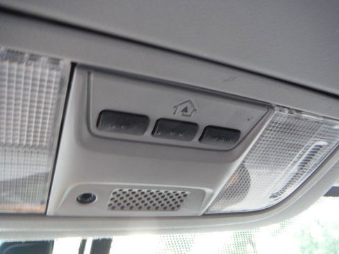 Used 2014 Honda Ridgeline SE image 29