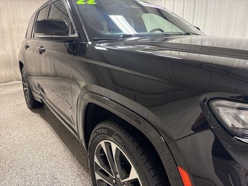 Used 2022 Jeep Grand Cherokee Overland w/ Luxury Tech Group IV image 33