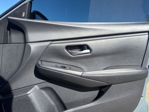 Certified 2024 Nissan Sentra SV image 15