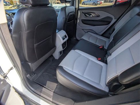 Used 2021 GMC Terrain SLT image 14