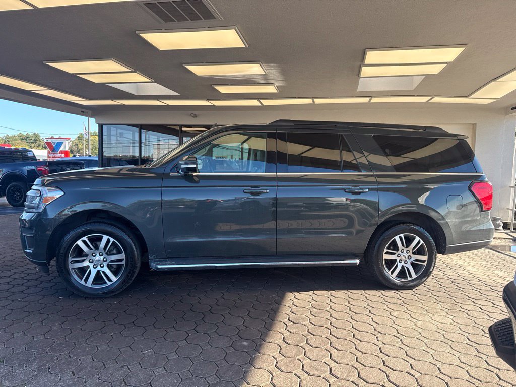 Used 2022 Ford Expedition Max XLT AWD/4WD image 9