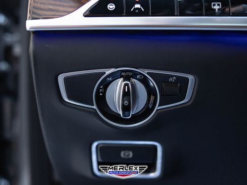 Used 2018 Mercedes-Benz S 560 4MATIC Sedan image 39