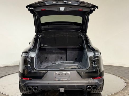 Used 2025 Porsche Cayenne Coupe AWD/4WD image 30