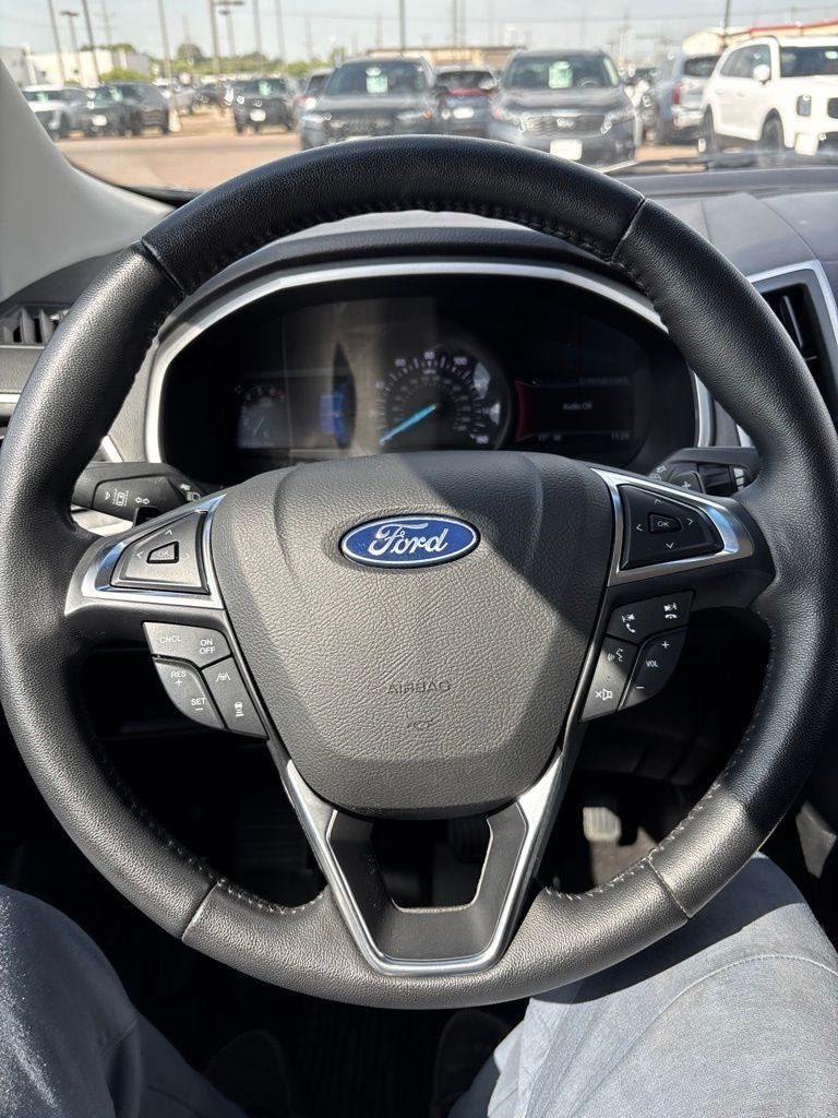 Used 2019 Ford Edge SEL w/ Equipment Group 201A AWD/4WD image 16