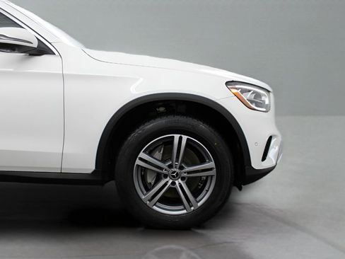 Used 2022 Mercedes-Benz GLC 300 image 16