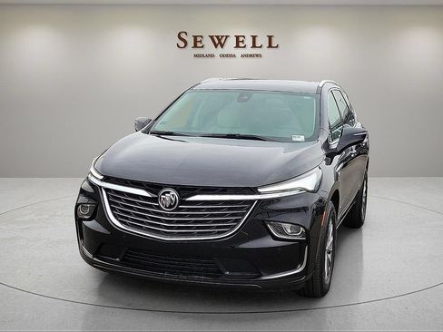 Used 2024 Buick Enclave Essence w/ Technology Package FWD image 1