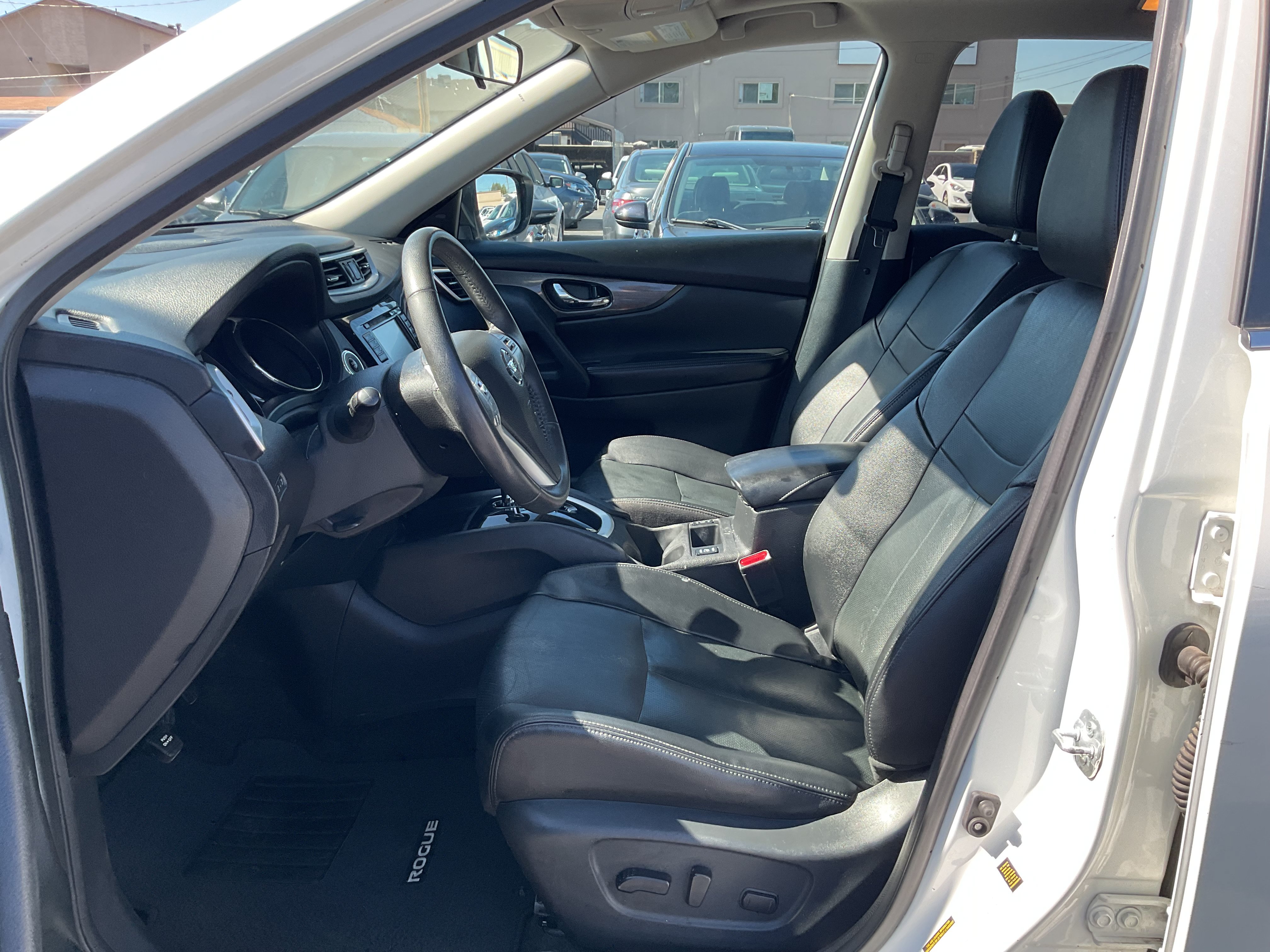 Used 2016 Nissan Rogue SL w/ SL Premium Package AWD/4WD image 19