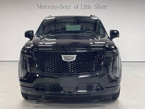 Used 2026 Cadillac Escalade Platinum Sport w/ LPO, ONYX Package AWD/4WD image 9