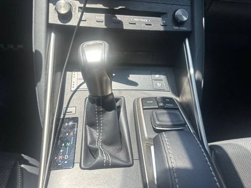 Used 2019 Lexus IS 300 F Sport w/ F Sport Package RWD image 17