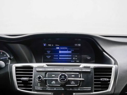 Used 2017 Honda Accord LX image 14