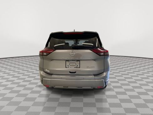 Certified 2025 Nissan Rogue SL w/ SL Premium Package image 10