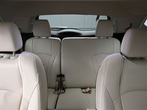 Used 2023 Buick Enclave Premium w/ Experience Buick Package image 11