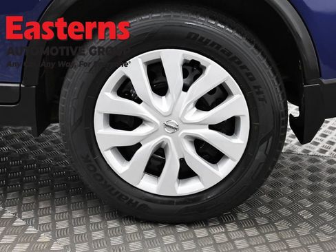 Used 2019 Nissan Rogue S image 33