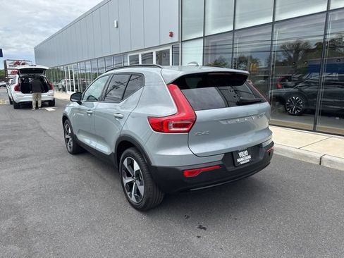 Certified 2025 Volvo XC40 B5 Plus AWD/4WD image 3