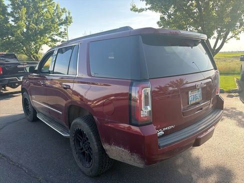 Used 2018 GMC Yukon SLT w/ Premium Edition AWD/4WD image 4