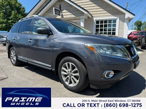 Used 2014 Nissan Pathfinder SL w/ SL Premium Package AWD/4WD image 1