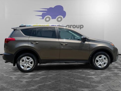 Used 2014 Toyota RAV4 LE AWD/4WD image 6