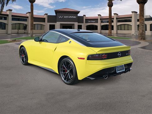 Used 2023 Nissan Z Performance w/ Floor Mat Package (L93) image 6