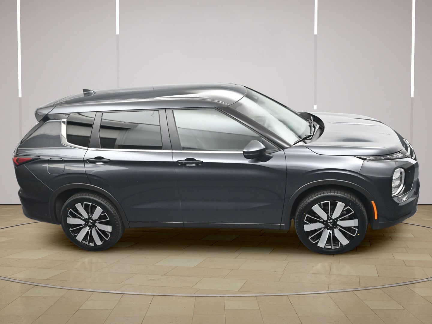 Used 2025 Mitsubishi Outlander SE AWD/4WD image 36