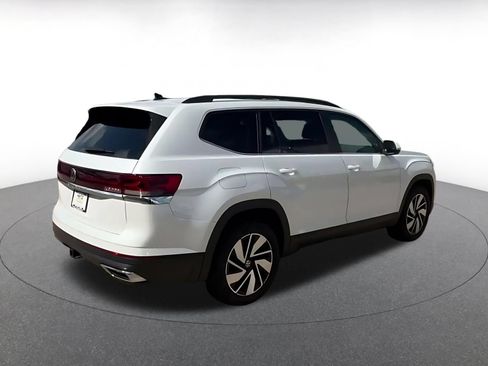 Used 2026 Volkswagen Atlas SE FWD image 13