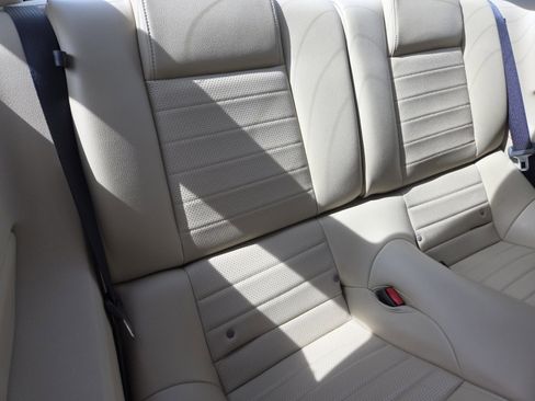 Used 2005 Ford Mustang GT RWD image 22