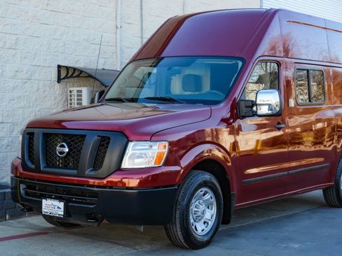 Used 2021 Nissan NV 3500 SV w/ Back Door Glass Package image 49