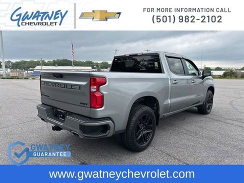 Used 2024 Chevrolet Silverado 1500 RST w/ Z71 Off-Road Package AWD/4WD image 5