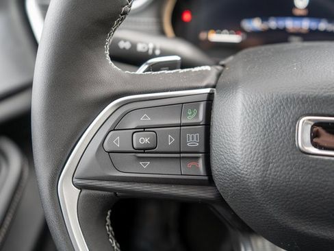 New 2025 Jeep Grand Cherokee Laredo image 19