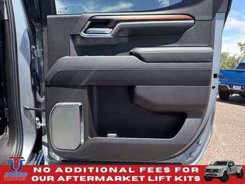 Used 2025 GMC Sierra 1500 Denali w/ Technology Package AWD/4WD image 28