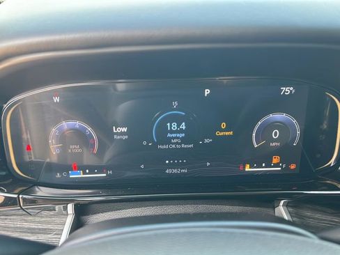 Used 2022 Jeep Wagoneer Series III w/ Convenience Group I AWD/4WD image 14