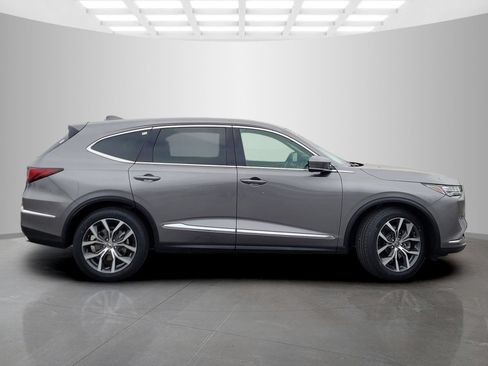 Used 2024 Acura MDX SH-AWD w/ Technology Package image 4