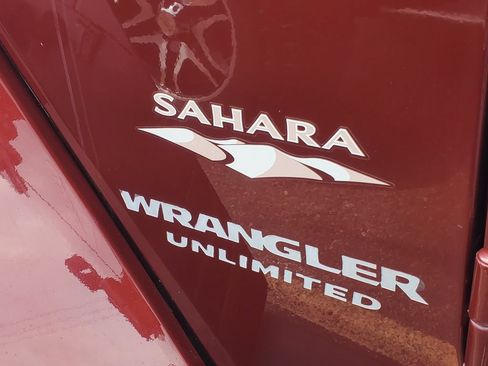 Used 2008 Jeep Wrangler Unlimited Sahara w/ Trailer Tow Group AWD/4WD image 23