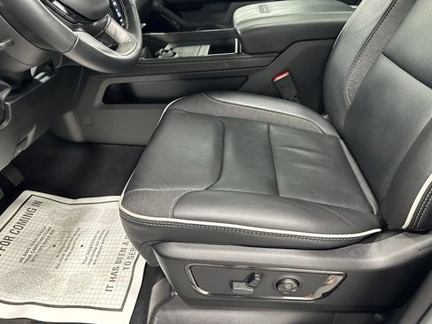 Used 2026 RAM 1500 Limited AWD/4WD image 13