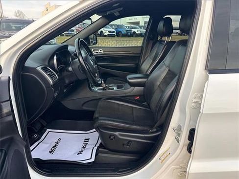 Used 2021 Jeep Grand Cherokee Laredo X image 13