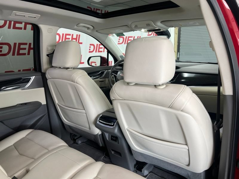 Used 2022 Cadillac XT6 Premium Luxury FWD image 11