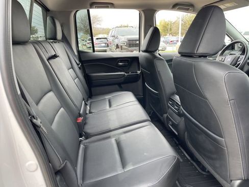 Certified 2025 Honda Ridgeline RTL image 27