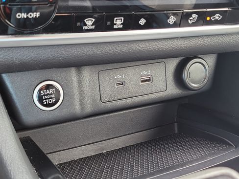 Used 2023 Nissan Rogue SV FWD image 26